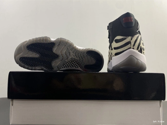 1st Kicks AIR ANIMAL AR0715-010 INSTINCT 11 JORDAN 0714